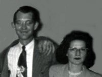 1950081001a Raymond & Angela Hagberg - East Moline IL : Frank DeClerck,Helen DeClerck,Gene DeClerck,Laura Waem