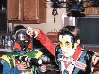1978101019 Halloween with Hagbergs Powells Oberles - Davenport, Iowa : Wayne Oberle
