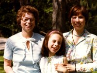 1979051028 : Darla Hagberg,Lorraine McLaughlin,Betty Hagberg