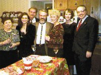 1998000012 Darrel Betty & Darla Family Photos - East Moline IL : Betty Hagberg,Dee Oberle,Wayne Oberle,Glen Payne,Karen Malcolm,Linda Powell