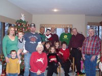 2009126925b 8x10 Darrel & Betty Hagberg Family - Christmas Day - Moline IL : Moline IL, Christmas Day