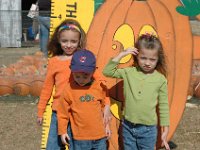 2010105002 Pumpkin Farm - Wapalo IA : Isabella Jones,Alexander Jones,Angela Jones
