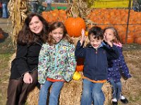 2012107022  Jones Family at Pride of the Wapsi Pumpkin Farm - IA