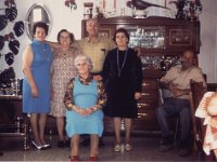 1975 08 01 Robaeys Family - See Name List
