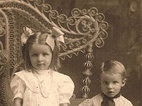 1911075901 Frank and Stella Decoene - East Moline IL : People/Family