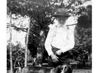 1910071003a 4x6 Wallace Jamieson and dog Freddie