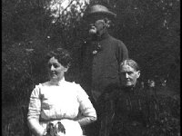 1915051001b Lily Lound - William Greenwood - Frances Lound