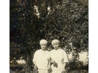 1919091001a 4x6 Friend & Emma Peterson - Moline IL