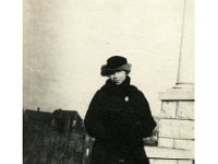 1921121001a 4x6 Emma Peterson at Lyda Nelson Home on 32nd St - Moline IL