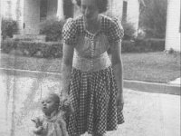 1943071005 Betty & Lorraine McLaughlin