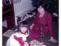 1976121004 Darla & Betty Hagberg - Christmas - Moline IL