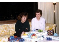 1987103003 Darla & Betty Hagberg - East Moline IL