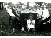 1941071001A Peterson Family Picnic - Galesburg IL