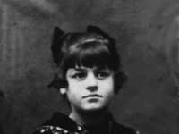 1919 05 04 Laura Robaeys - 11 years old