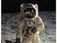 Apollo 11 - Buzz Aldrins Walks the Moom