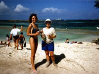 1988031087 Darrel-Betty-Darla Hagberg - Bahama Cruise Vacation : Darla Hagberg,Betty Hagberg