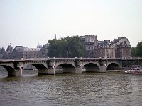 1983060986 Paris - France - Jul 12