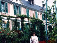 1992081148 Darrel-Betty-Darla Hagberg - France Vacation