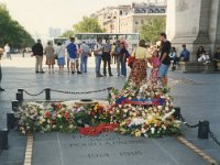 1994081758 Darrel & Betty Hagberg - Paris France