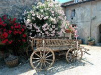 2005071388 Countryside of Tuscany Italy
