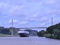 2014102720 Darrel - Betty Hagberg - Panama Canal Transit - Oct 14