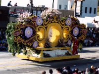 1984011058 Darrel-Betty-Darla Hagberg - Rose Bowl Parade CA