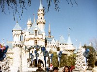 1984011092 Darrel-Betty-Darla Hagberg - Disneyland CA