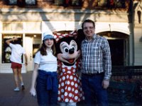 1984011101 Darrel-Betty-Darla Hagberg - Disneyland CA