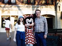 1984011107 Darrel-Betty-Darla Hagberg - Disneyland CA : Betty Hagberg