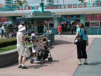 2008078144  Betty-Darrel Hagberg Darla-Angela-Isabella-Alexander Jones Disneys Hollywood Studios