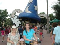 2008078153  Betty-Darrel Hagberg Darla-Angela-Isabella-Alexander Jones Disneys Hollywood Studios : Angela Jones,Darla Hagberg,Isabella Jones