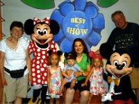 2008078519  Betty-Darrel Hagberg Darla-Angela-Isabella-Alexander Jones Disney World : Angela Jones,Alexander Jones