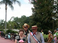 2009069188 Disney World - Tampa - Florida : Angela Jones,Betty Hagberg,Darrel Hagberg