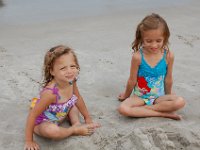 2009068374 Cocoa Beach - Florida : Isabella Jones,Angela Jones