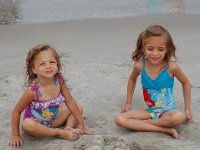 2009068375 Cocoa Beach - Florida : Isabella Jones,Angela Jones