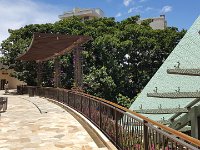 2017062010 Kalekaua Avenue along Waikiki Beach - Honolulu - Hawaii - Jun 06