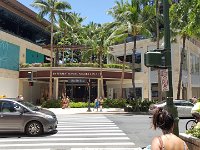 2017062031 Kalekaua Avenue along Waikiki Beach - Honolulu - Hawaii - Jun 06