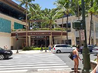 2017062032 Kalekaua Avenue along Waikiki Beach - Honolulu - Hawaii - Jun 06
