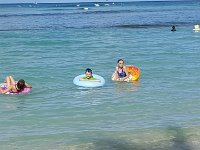 2017061495 Swimming on Waikiki Beach - Honolulu - Hawaii - Jun 05